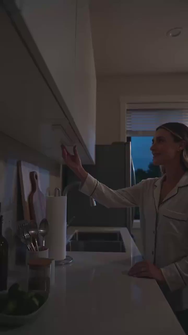 Ultra-thin human body sensor light strip with adjustable brightness and three-color changing. Smart LED strip with self-adhesive, USB rechargeable, suitable for cabinets, wine cabinets, and wardrobes.
